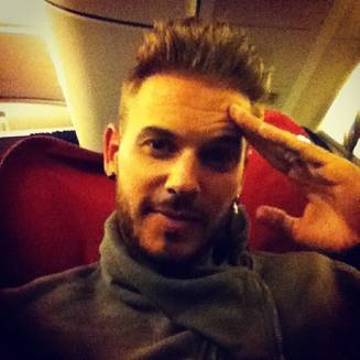 M Pokora s'envole pour la Réunion ©NRJ