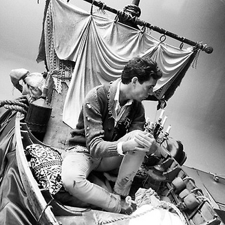 Mika sur le tournage de son nouveau clip ©Twitter