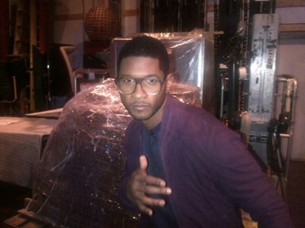Usher 10, 9, 8, 7, 6, 5, 4, 3, 2, 1....et Action!! ©Twitter