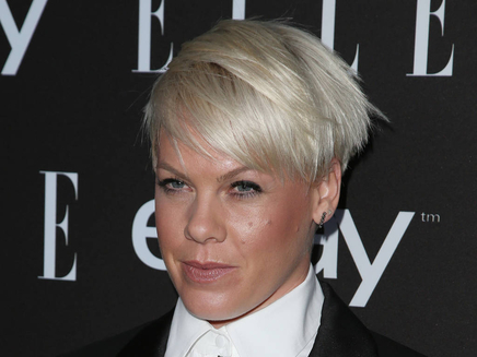 PINK : «JUST LIKE FIRE» SE HISSE EN TêTE D