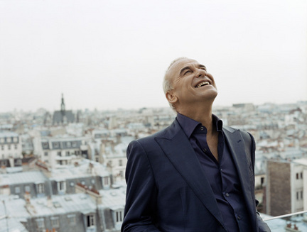 Michel Sardou ➤ Biographie : naissance, parcours, famille… 📔